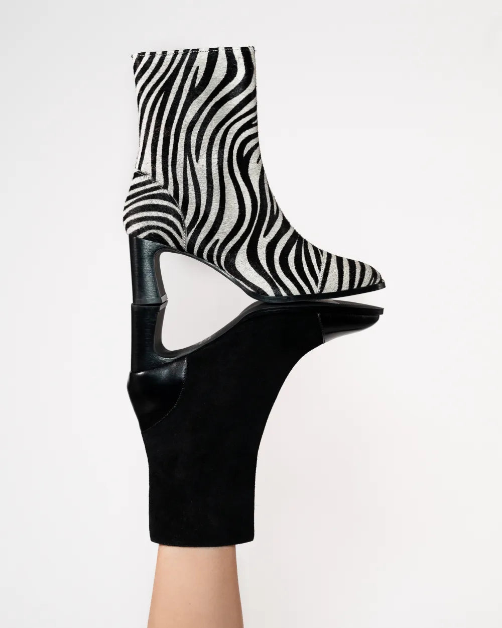 bottines talon fin élégante et féminine cuir style zèbre