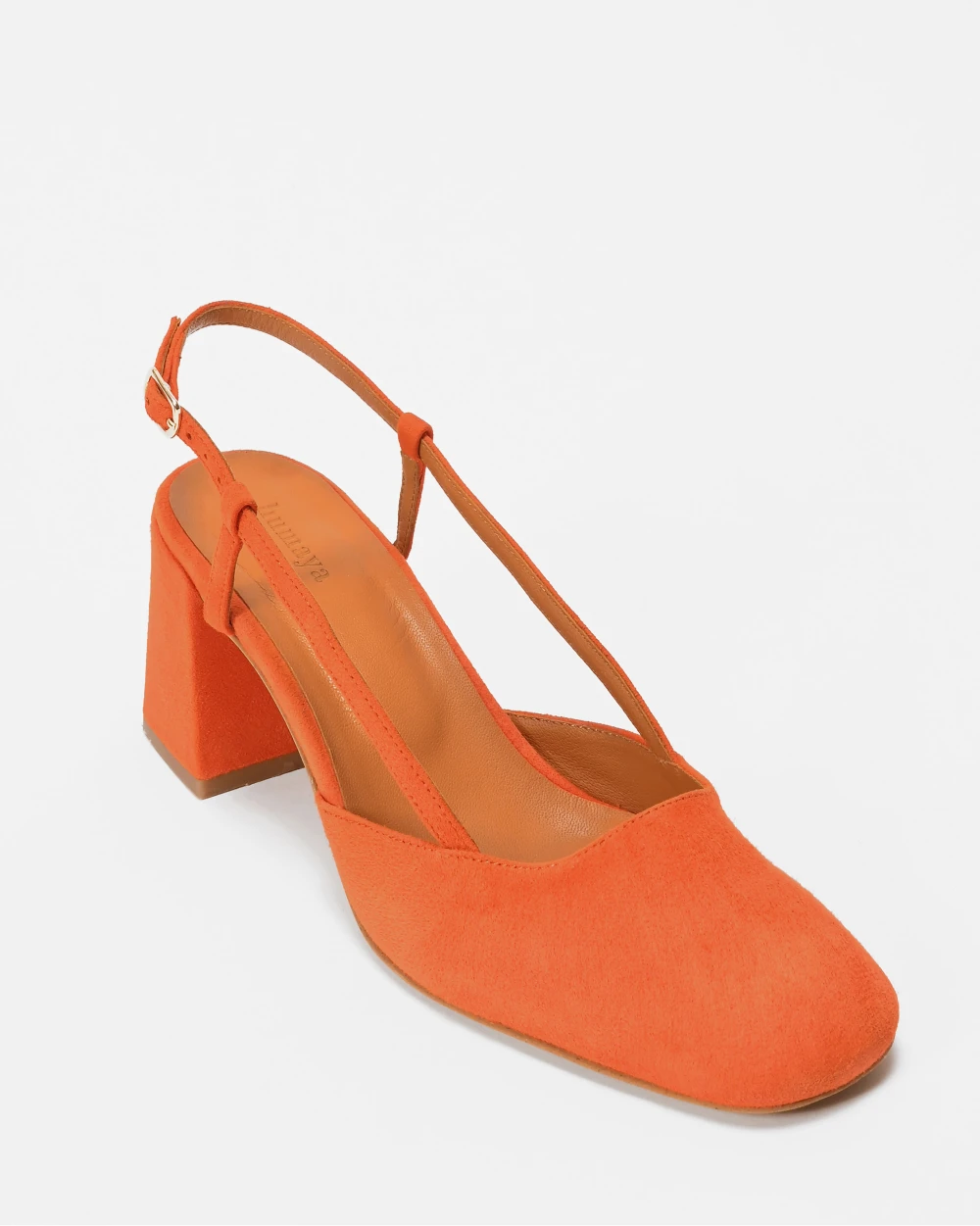 FERNANDO slingbacks à talon pour femme avec une bride réglable. En cuir daim orange, la couleur parfaite pour le printemps et l'été